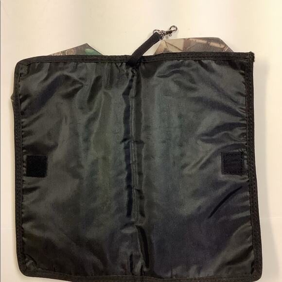 Realtree Bag NWOT - Picture 3 of 3